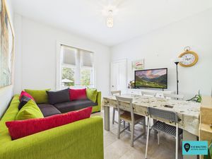 Kitchen/Diner - click for photo gallery